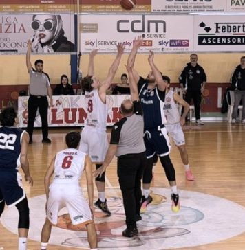 Basket: la Pirossigeno Cosenza sbanca il PalaLumaka e rimane saldamente in vetta