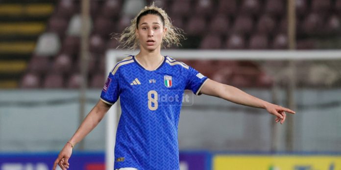 Emma Severini, centrocampista azzurra (foto Francesco Farina)