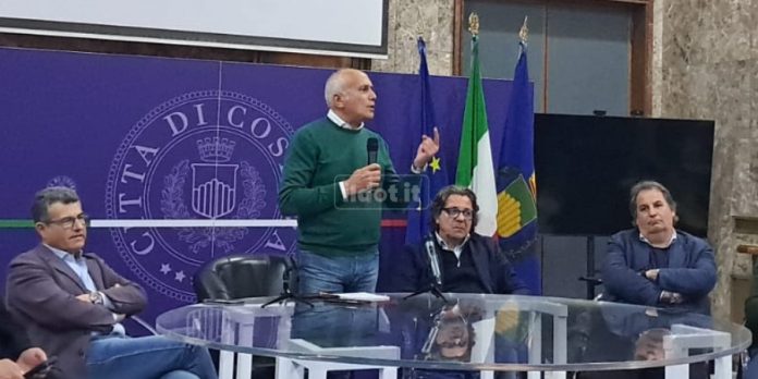 Il sindaco Caruso all'incontro odierno