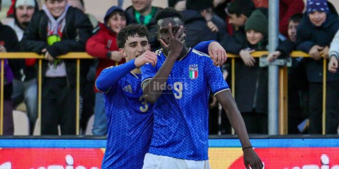 Jamal Iddrissou, autore di una doppietta in Italia-Ungheria U19 (foto Francesco Farina) Jamal Iddrissou, autore di una doppietta in Italia-Ungheria U19 (foto Francesco Farina)