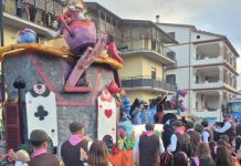 Santa Caterina Albanese, Carnevale 2026: un successo tra colori, arte e tradizioni