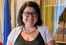 Castrolibero, al via la mappatura degli alberi per contrastare la processionaria Castrolibero, la consigliera delegata alle Politiche ambientali Annamaria Buono