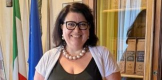 Castrolibero, al via la mappatura degli alberi per contrastare la processionaria Castrolibero, la consigliera delegata alle Politiche ambientali Annamaria Buono