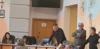 Consiglio comunale sul caso Cosenza calcio: tifosi e istituzioni chiedono chiarezza Consiglio Comunale: dibattito aperto sulle problematiche del Cosenza calcio