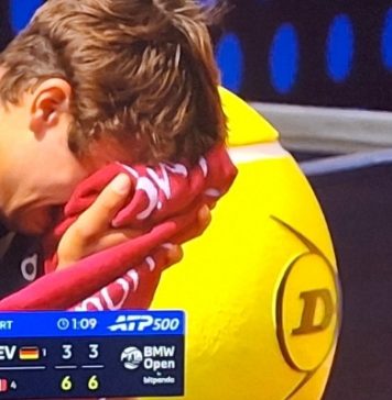 Cobolli travolge Zverev e vola in finale: impresa azzurra all’ATP 500 di Monaco!