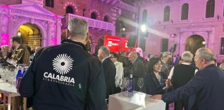 Il vino calabrese cresce e si fa spazio: a Vinitaly segnali concreti di rilancio Il vino calabrese cresce e si fa spazio a Vinitaly segnali concreti di rilancio