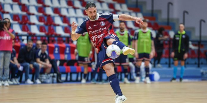 Paride Marchio, capitano della Pirossigeno Cosenza (foto Michele De Marco)