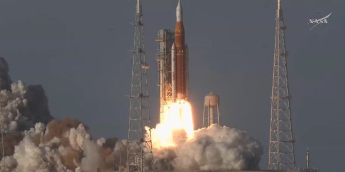 Artemis II, Il decollo del razzo Space Launch System