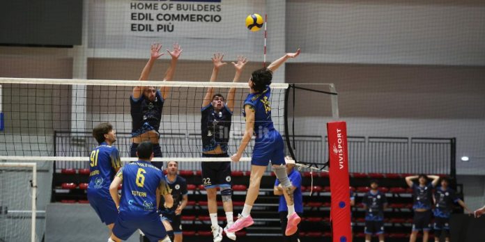 Una fase di gioco di gara 2 della semifinale tra Pallavolo Milani e Olimpia Bagnara (foto Michele De Marco)