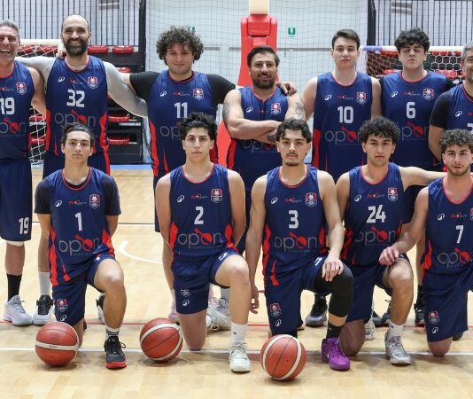 Basket DR2, Pirossigeno Cosenza: impresa playoff compiuta! Pollino ko 67-57 Basket DR2, Pirossigeno Cosenza impresa playoff compiuta! Pollino ko 67-57
