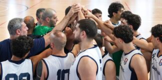 Basket: la Pirossigeno Cosenza espugna Reggio Calabria e va in finale playoff Basket la Pirossigeno Cosenza espugna Reggio Calabria e va in finale playoff