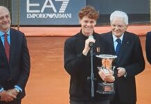 Sinner ottavo re di Roma, impresa che entra nella storia del tennis italiano e mondiale Jannik Sinner vince gli Internzionai d'Italia ( foto-video youtube)