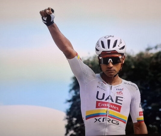 Giro d’Italia: assolo di Narváez nella tappa dei muri marchigiani