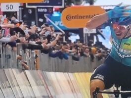 Giro d’Italia: a Napoli prima vittoria di tappa italiana con Ballerini Finalmente un successo azzurro in questa edizione del Giro con Davide Ballerini. La maglia rosa è ancora di Eulálio