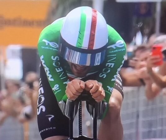 Giro d’Italia: Ganna accende il turbo nella crono, Eulálio ancora in rosa Giro d'Italia Ganna accende il turbo nella crono, Eulálio ancora in rosa
