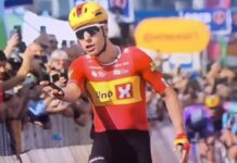 Giro d’Italia: a Milano Dvernes Lavik beffa i tre italiani compagni di fuga Giro d'Italia a Milano Dvernes Lavik beffa i compagni di fuga