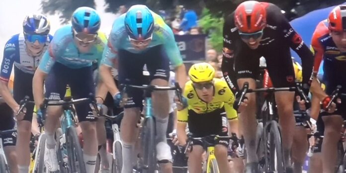 Giro d'Italia tappa e maglia rosa per l’uruguaiano Silva