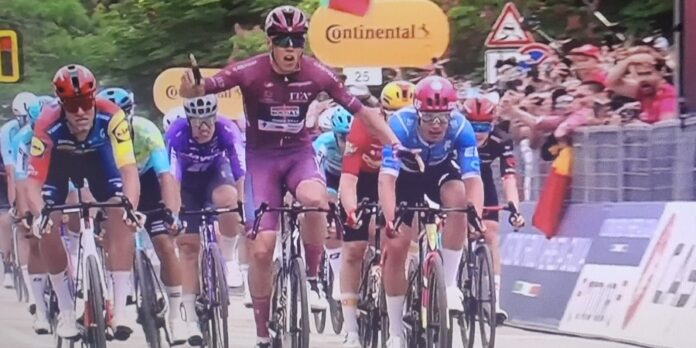 Giro d'Italia, terza tappa bis di Magnier sul traguardo di Sofia Giro d'Italia, terza tappa bis di Magnier sul traguardo di Sofia