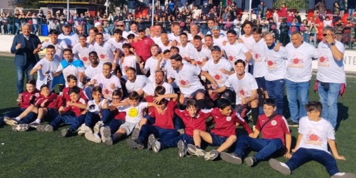 Grande festa in casa Morrone, 6-1 al Rende e ritorno in Eccellenza