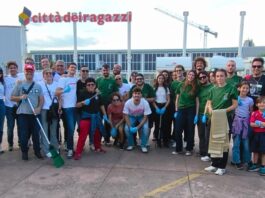 Cosenza, la raccolta ecologica dei Social Builders: impegno civico al servizio della città Raccolta Ecologica Social Builders