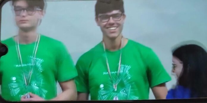Rocco Pio Chiaravalloti del Liceo Pitagora di Rende è argento alle Olimpiadi di Matematica