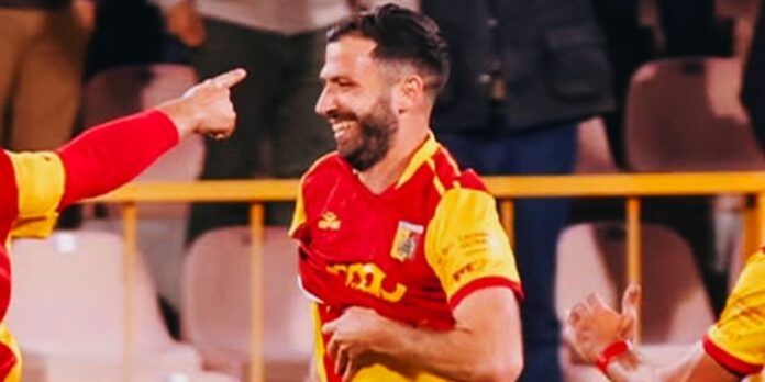 Serie B Catanzaro in grande spolvero, tris all'Avellino e semifinali playoff