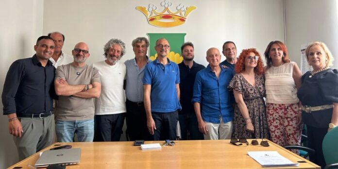 Gli “Anzianotti” presentano “l’Assalto all’isola di Cirella 2026” Gli “Anzianotti” presentano “l’Assalto all’isola di Cirella 2026”