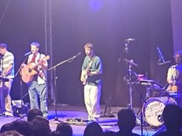 Gli Eugenio in Via di Gioia conquistano Rende: l’onda verde travolge il Mood Summer Festival Gli Eugenio in Via di Gioia conquistano Rende l'onda verde travolge il Mood Summer Festival