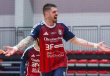 Futsal: Gustavo Bavaresco lascia la Pirossigeno Cosenza dopo 4 stagioni, il ringraziamento del club Gustavo Bavaresco (foto Michele De Marco)